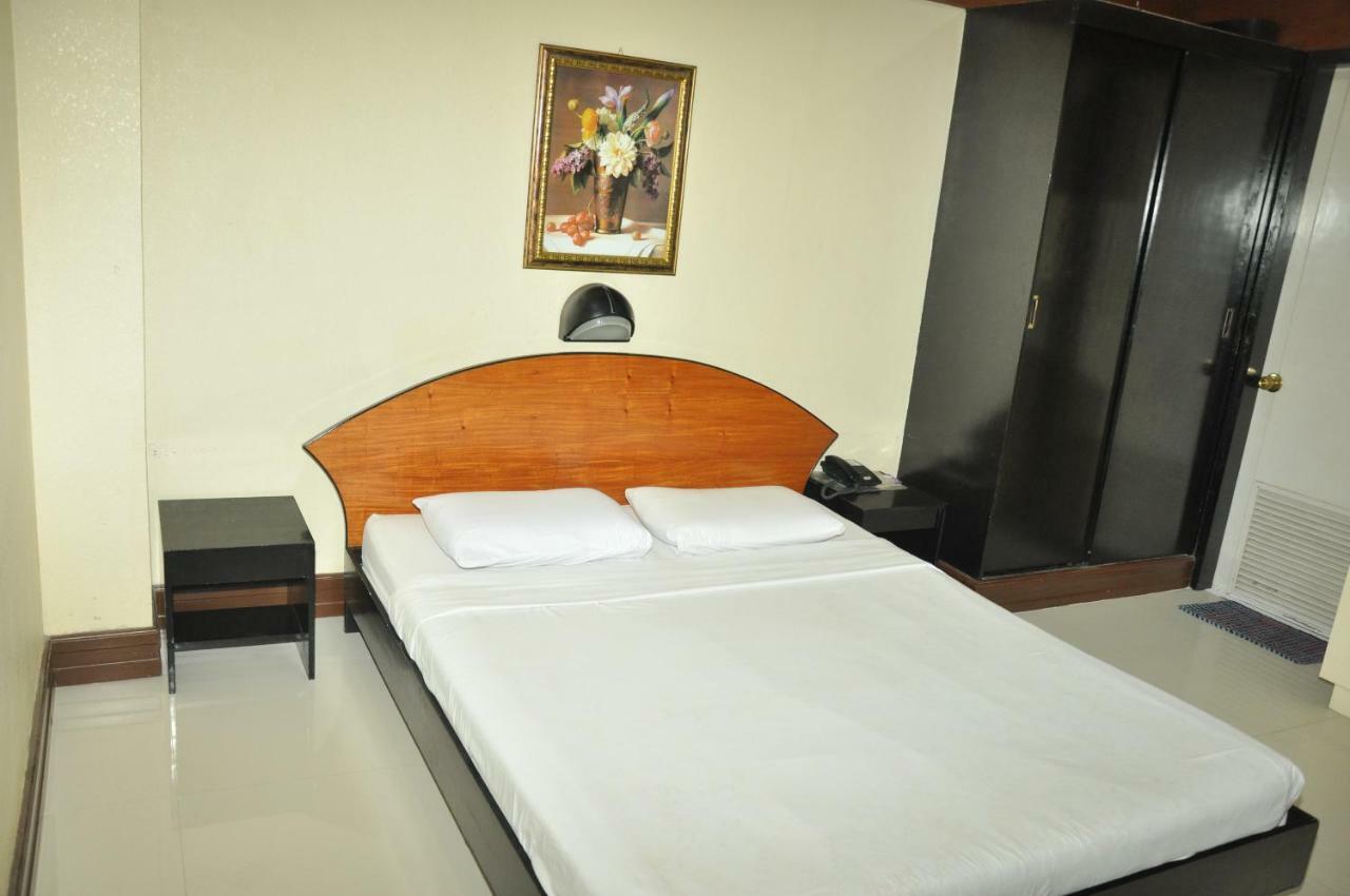 Paragon Suites Cebu Eksteriør bilde